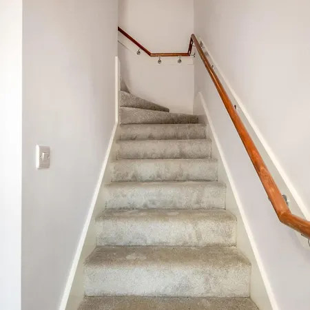Modern 1 Bedroom In * York